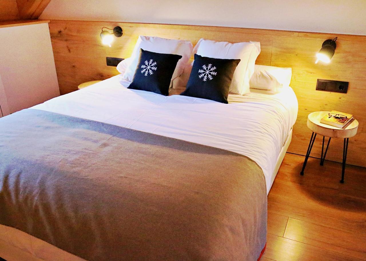 Hotel Lo Paller Valencia D'Aneu Luaran gambar