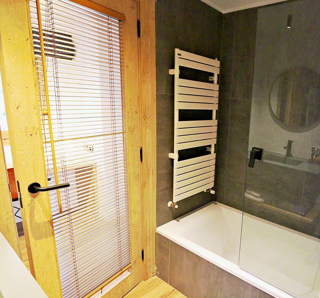 Hotel Lo Paller Valencia D'Aneu Luaran gambar